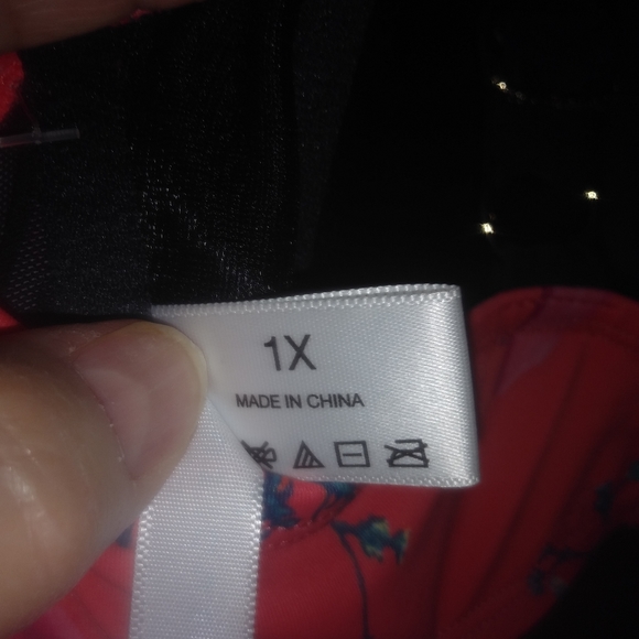 NWT Plus size 1X underwire swimsuit - Picture 7 of 12